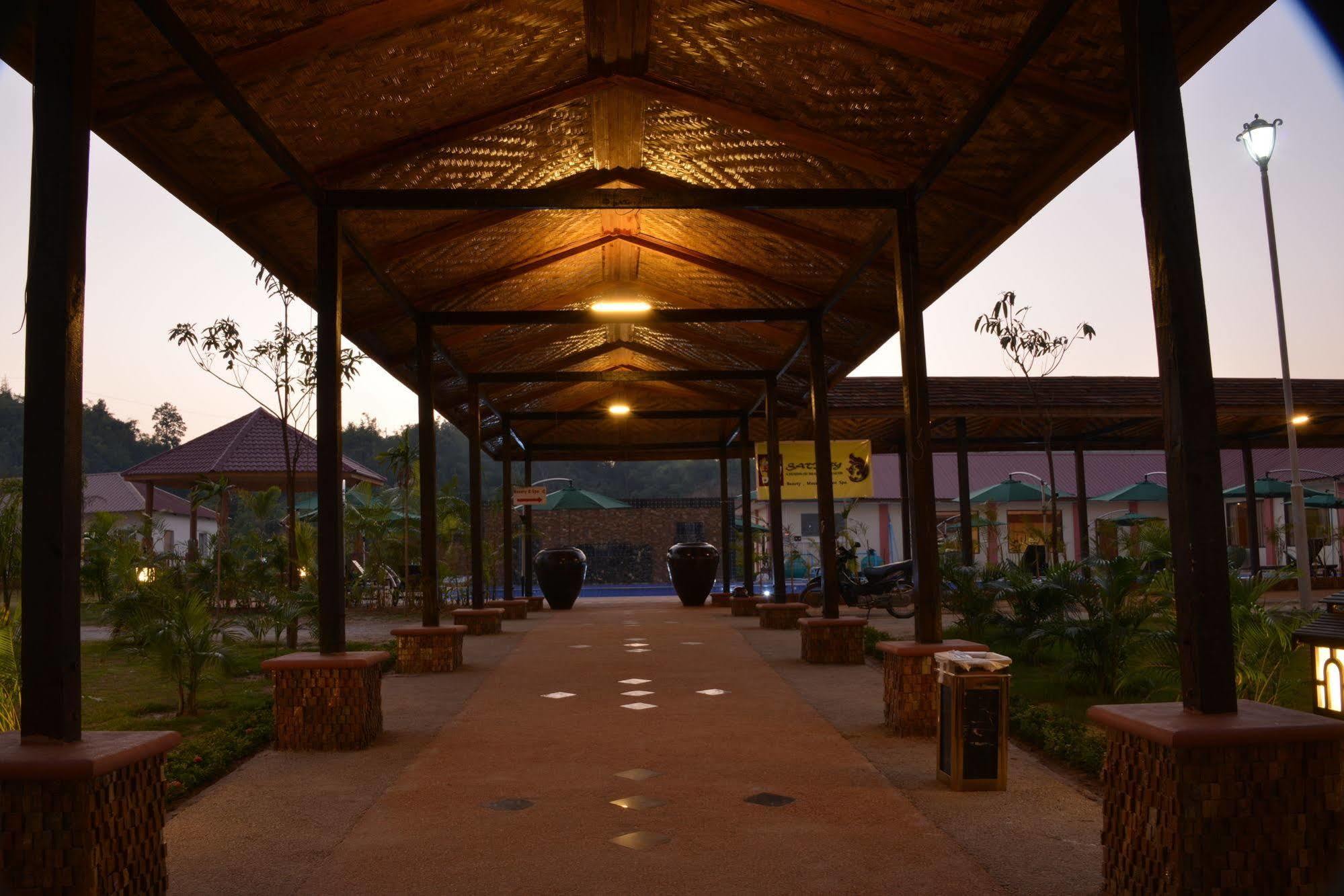Great Wall Hotel - Nay Pyi Taw Oattara Thiri Bagian luar foto