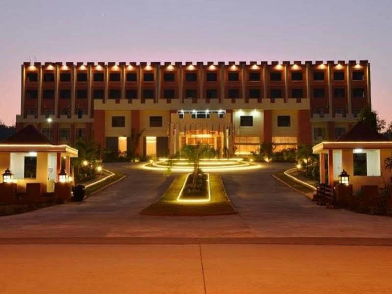 Great Wall Hotel - Nay Pyi Taw Oattara Thiri Bagian luar foto